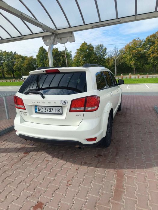 Продам Dodge Journey