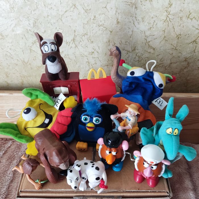 Іграшки з Хеппі міл