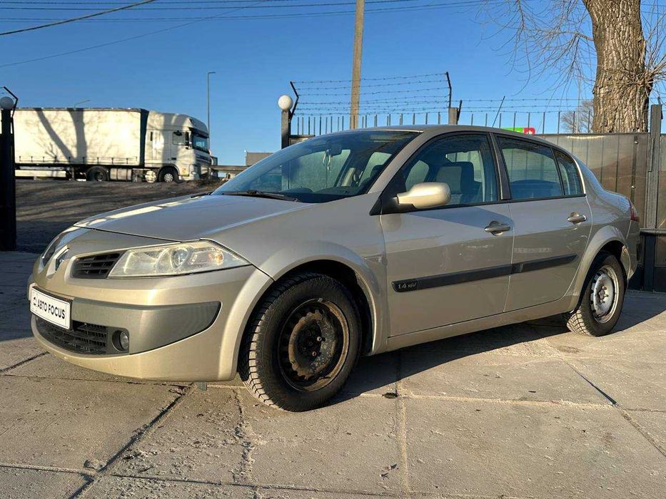 Renault Megane 2006 1.4 Бензин МКПП