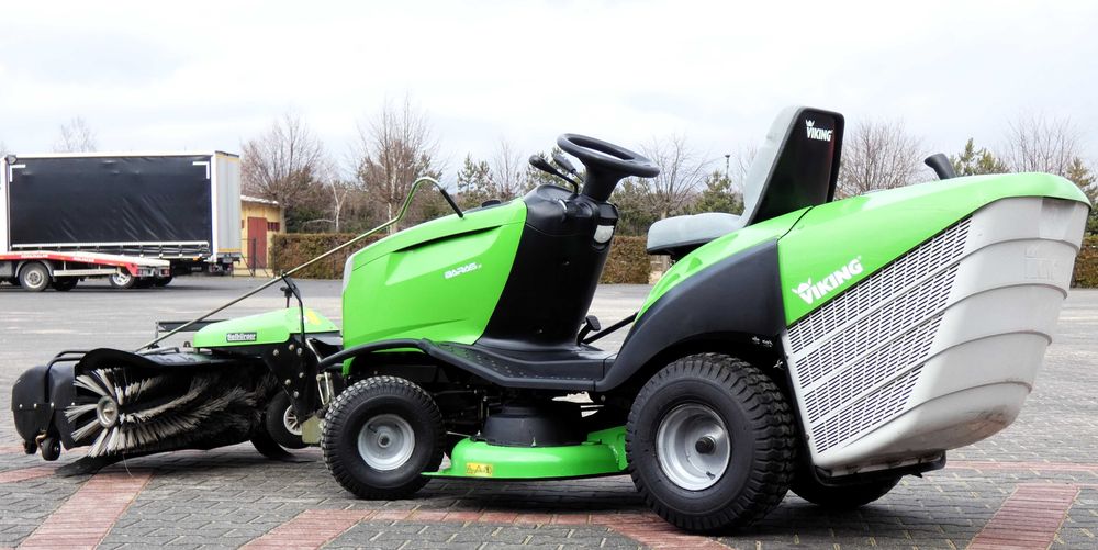 Traktorek kosiarka Viking T5 MT5097.0 B&S Zamiatarka (260208.6) Baras