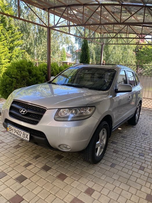 Автомобиль Huyndai Santa Fe