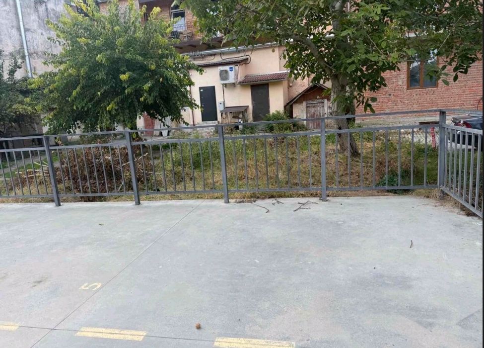 Паркомісце в старому місті