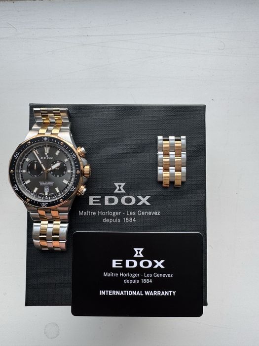 Швейцарський годинник Edox Delfin Chronograph