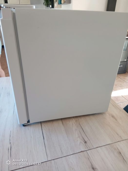 Frigorífico Mini Bar KUNFT KMB9119 WH (45 L - 50 cm - Branco)