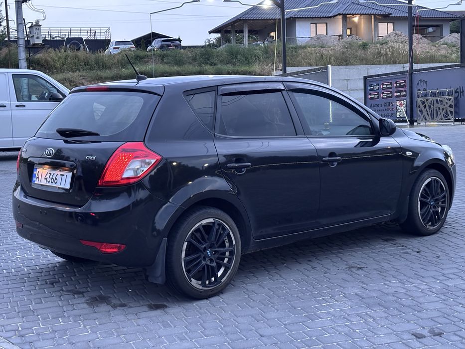 Kia Ceed 2011рік обмін на бус