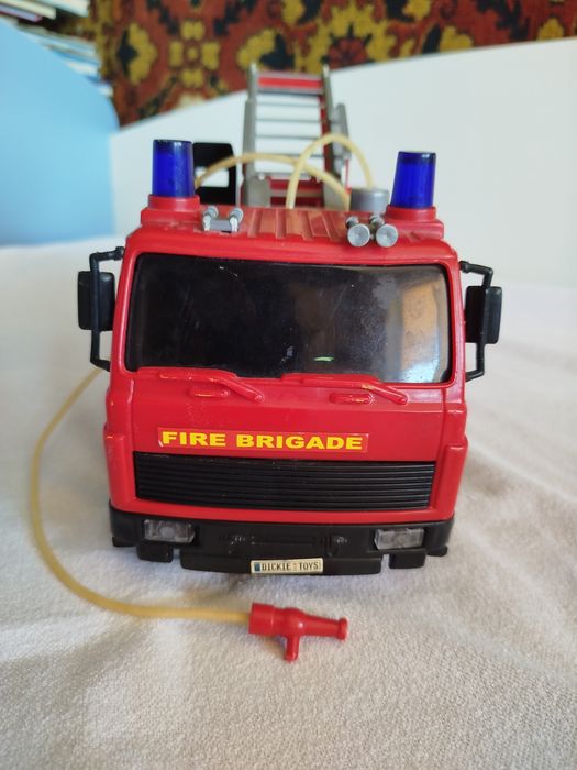 Пожарная машина игрушка большая