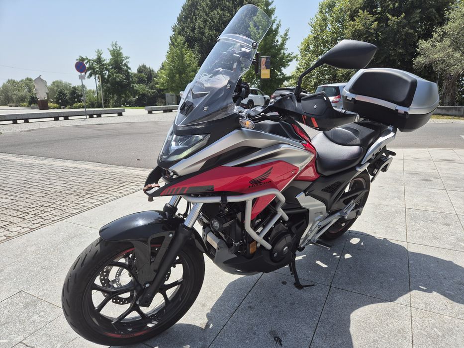 Vendo moto nc750x dct