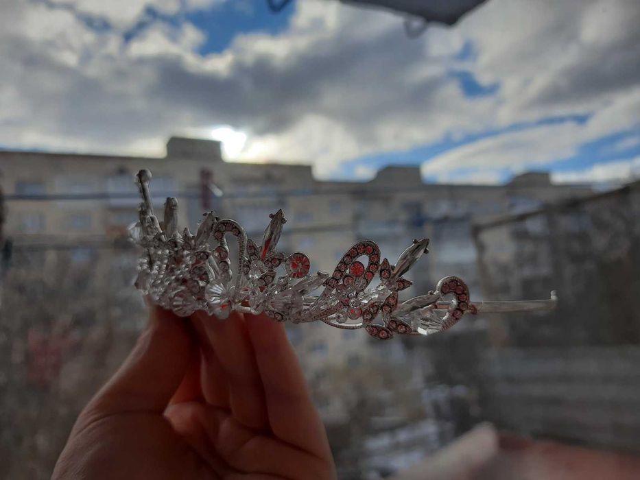 Діадема(ВЕСІЛЬНА/ДЛЯ ВИПУСКНОГО ВЕЧОРА) для дівчат, жінок