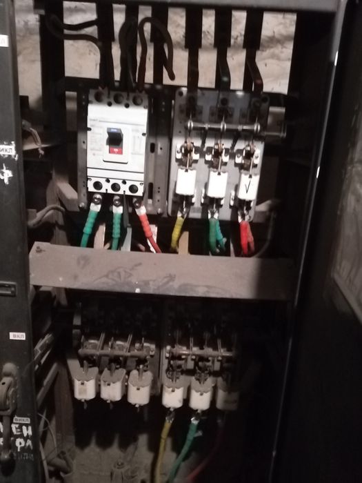 Електромонтер      .