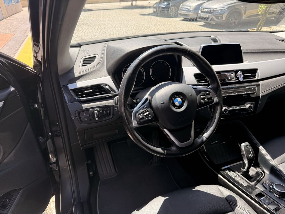 BMW X2 sdrive cinza escuro