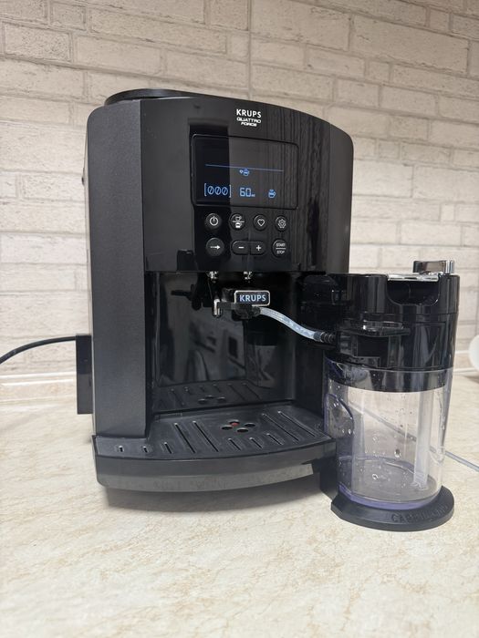 Кавомашина Krups EA819 Arabica Latte