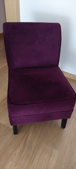 Cadeirão de sala em veludo