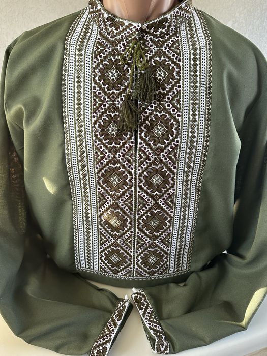 Вишиванки хакі. Ручна робота.