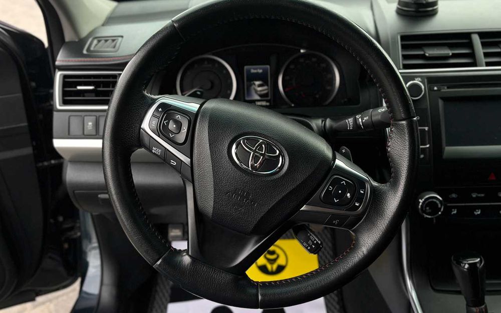 Toyota Camry 2015
