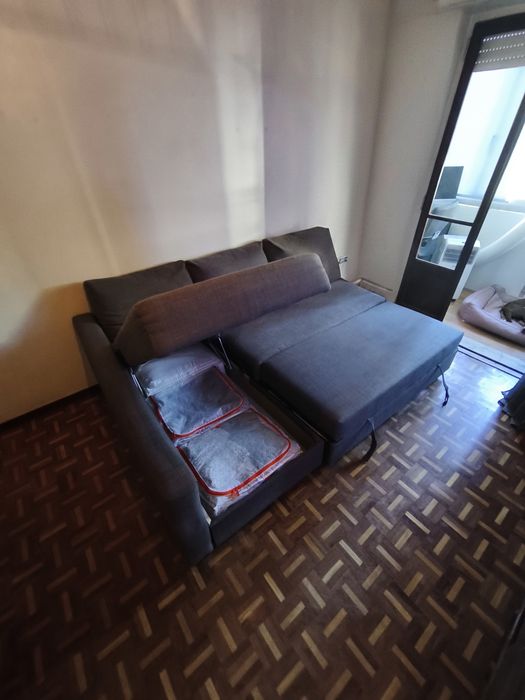 Sofá C/ Chaise long, arrumação + Cama extra