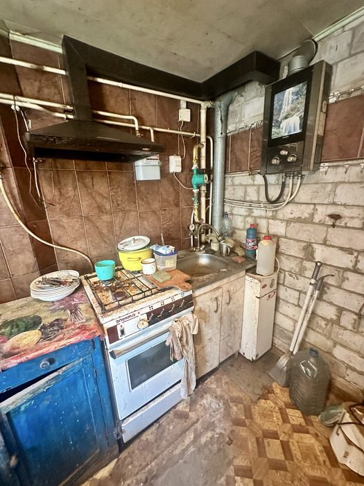 Продам 1/2 дома р-он Новые дома 1 мин Коммунальный рынок , газ, вода, центральная канализация