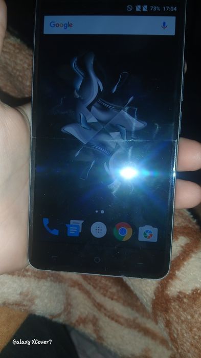 Продам телефон ванплюс