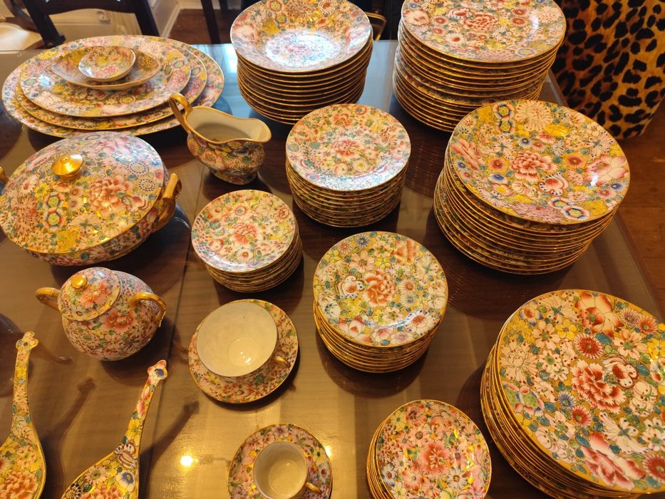 Serviço de porcelana chinesa Millefleurs – Fabricado em Macau