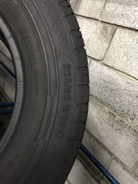 Літні шини 235/65 R16C CONTINENTAL