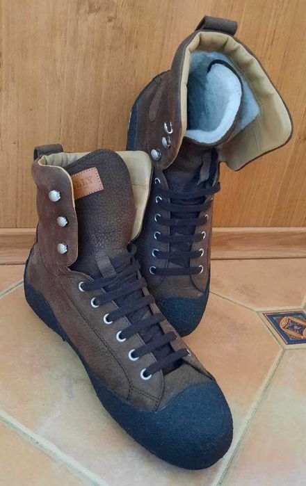 Продам чоботи коричневі чоловічі BALLY