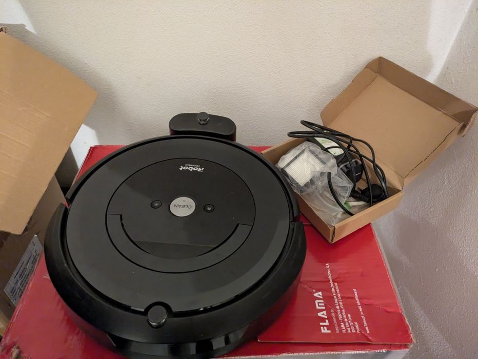 Aspirador Robot Roomba E5