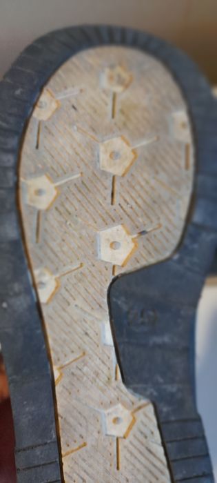 Buty chłopięce skórzane