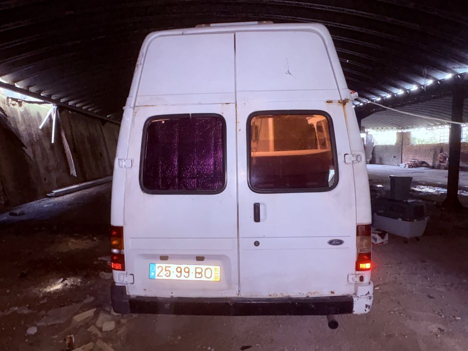 Autocaravana pronta para morar