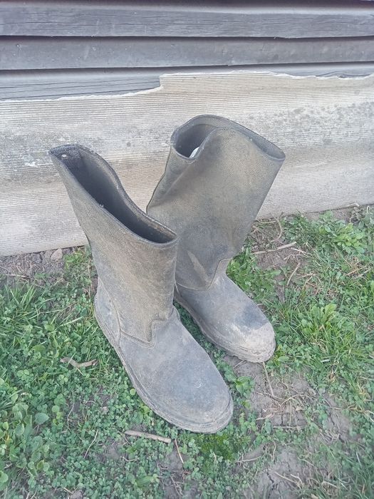 Кирзові  чоботи.