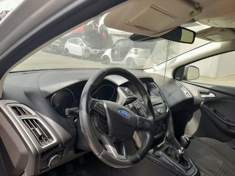 Para peças FORD Focus III Carrinha