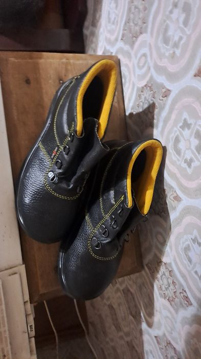 Чоловічі,Жіночі черевики