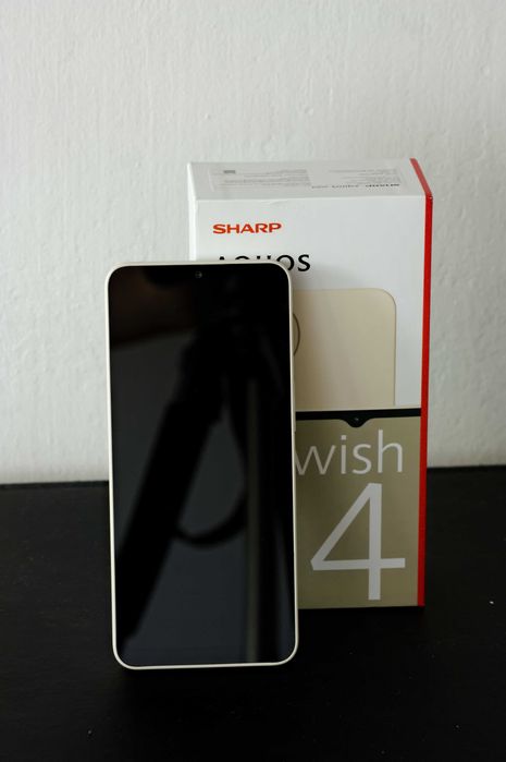 Sharp Aquos Wish 4 6/256 + etui + 3x szkło - Rezerwacja