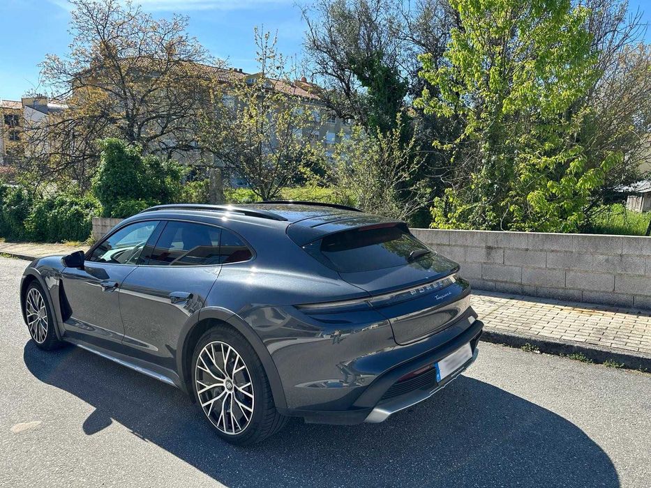 Porsche Taycan Cross Turismo — fotografia 3
