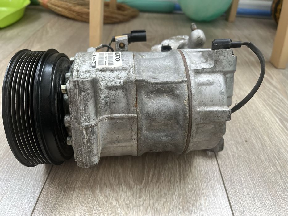 Компресор кондиціонера Volvo