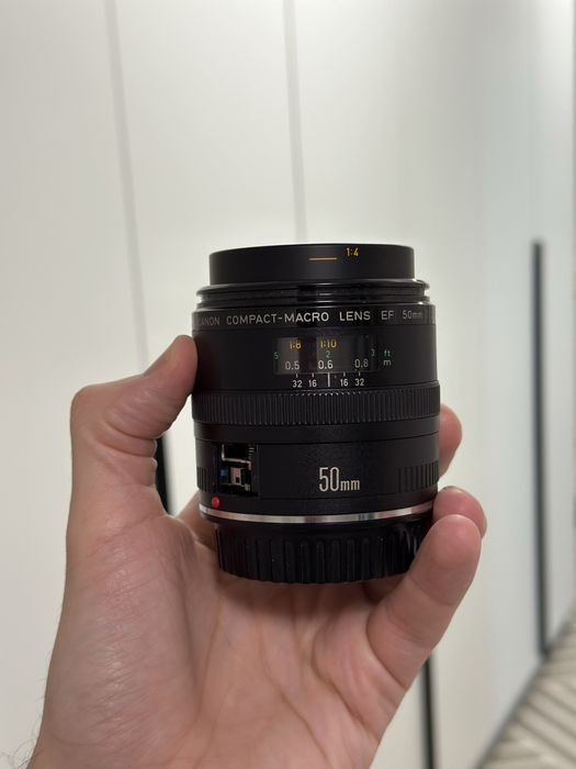 Canon 50 2.5 macro