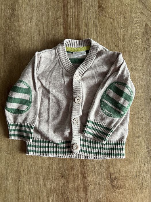 Sweterek kardigan 68