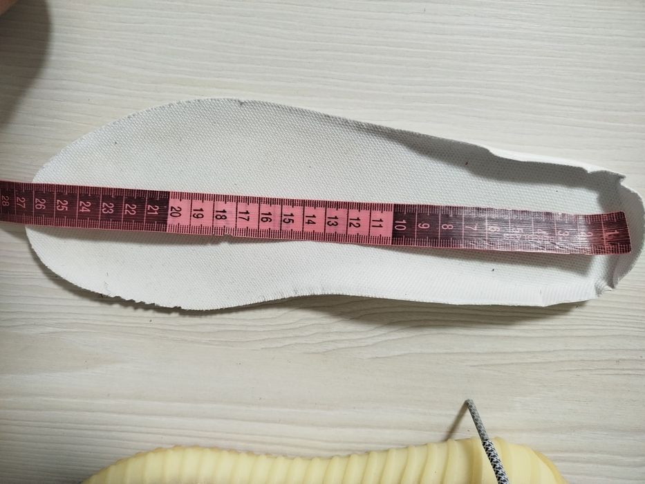 Кросівки Adidas Yeezy Boost 350 V2, оригінал 42 розмір