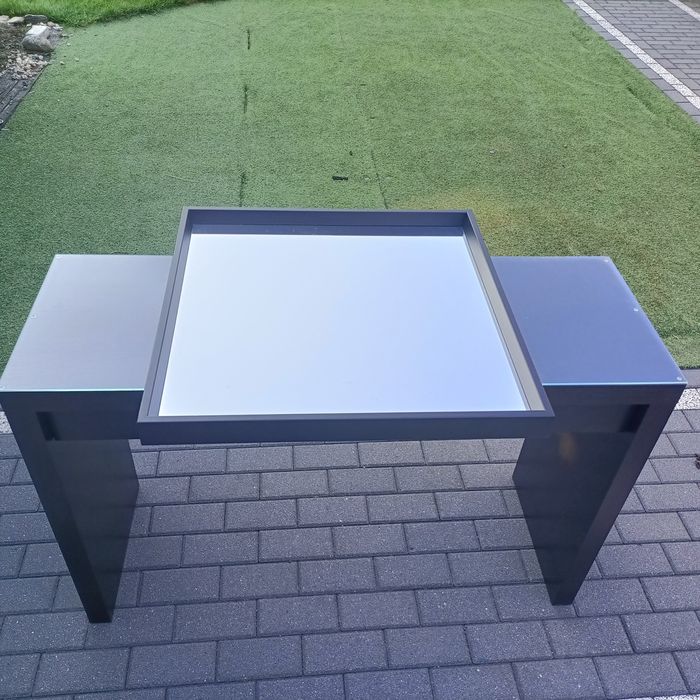 Na sprzedaż toaletka w bardzo dobrym stanie 120/41cm z lustrem 65/65cm