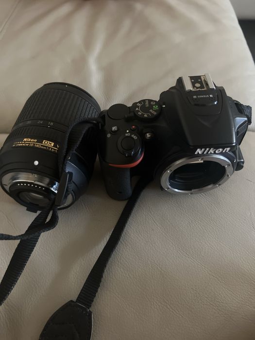 Maquina Nikon D5500 + lente