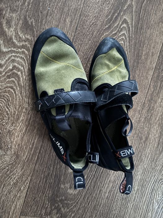 Скельні туфлі (скельники)