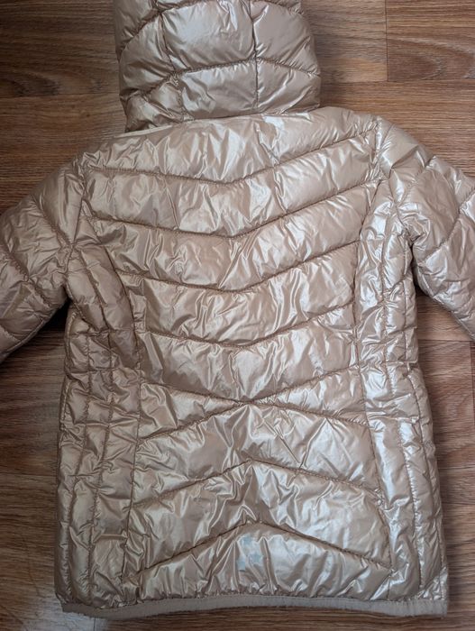 Куртка весняна на дівчинку 5-6  років