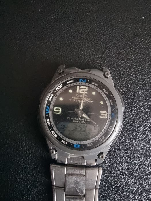 AW-82
Zegarek męski Casio Analog-Digital