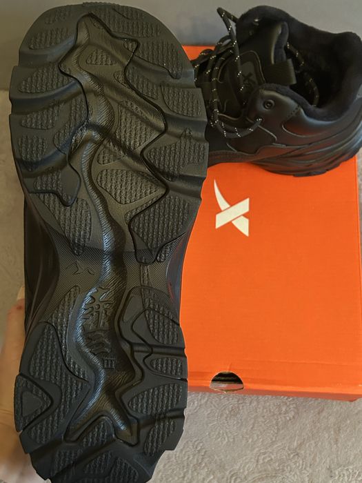 Чоловічі зимові кросівки XTEP