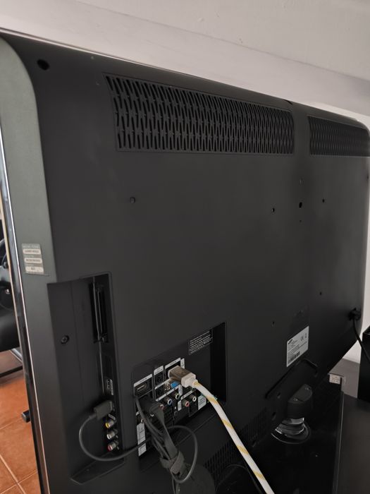TV Samsung 40" com comando