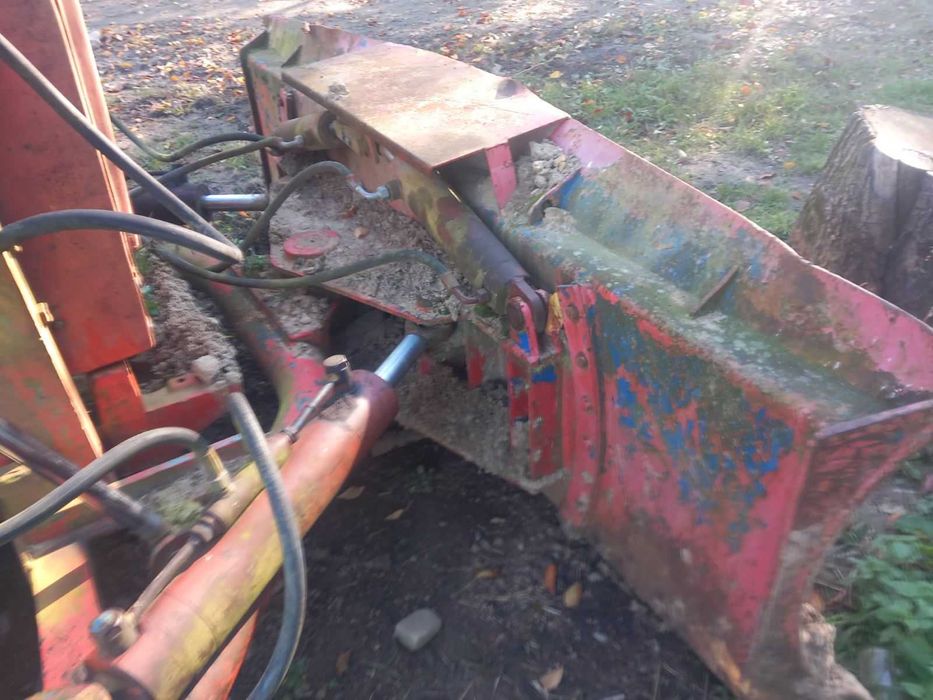 Бульдозер ДТ 75 А1 з поворотною лопатою