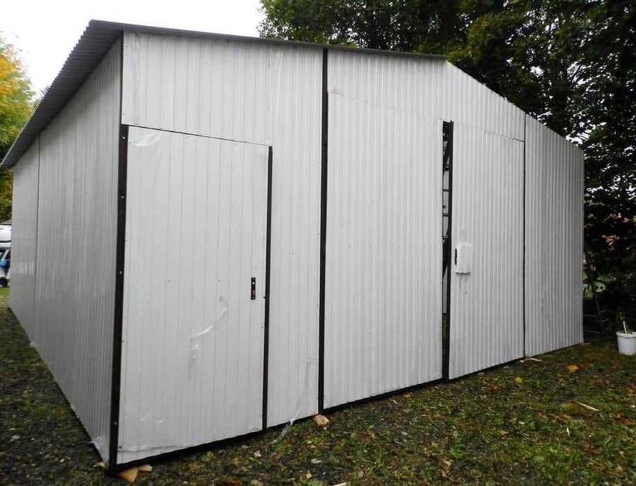 Blaszana montowana hala 6×8 m – biała