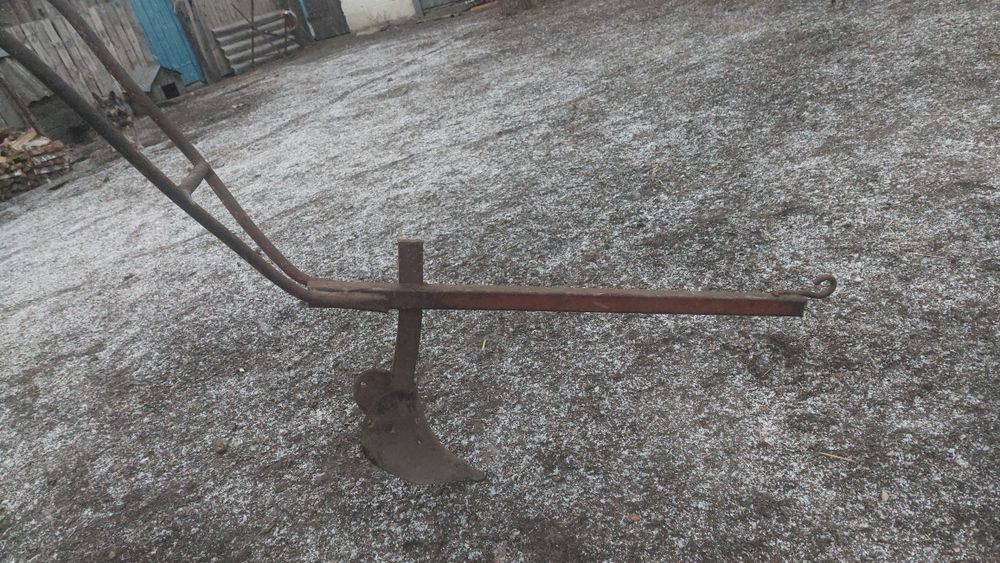 Продам кінне рало в хорошому стані.