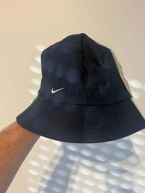 Kapelusz Nike Swoosh Bucket Hat rozm.L/XL