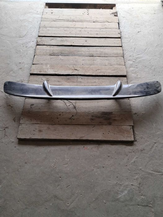 Сполер на автомобіль