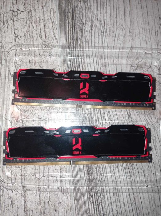 Pamięć GoodRam IRDM X, DDR4, 16 GB, 2666MHz, CL16