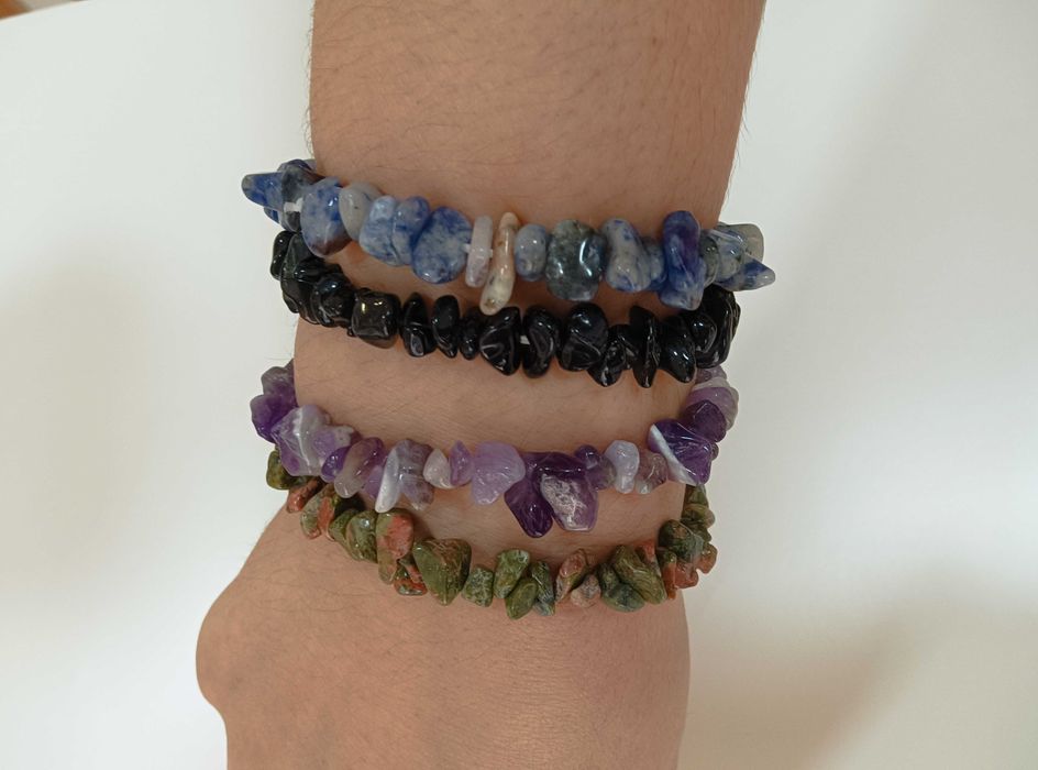 Pulseiras com Fragmentos de Gemas Naturais